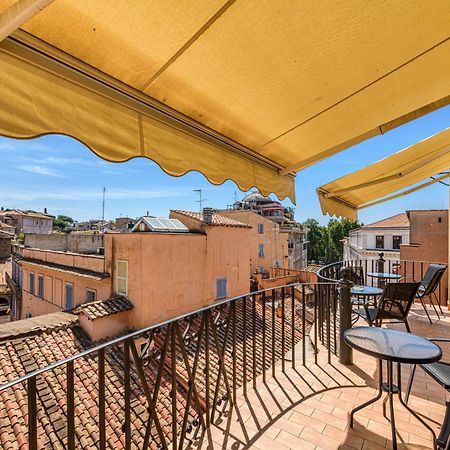 Bb Il Re Alla Reginella Guest House Roma Exterior foto