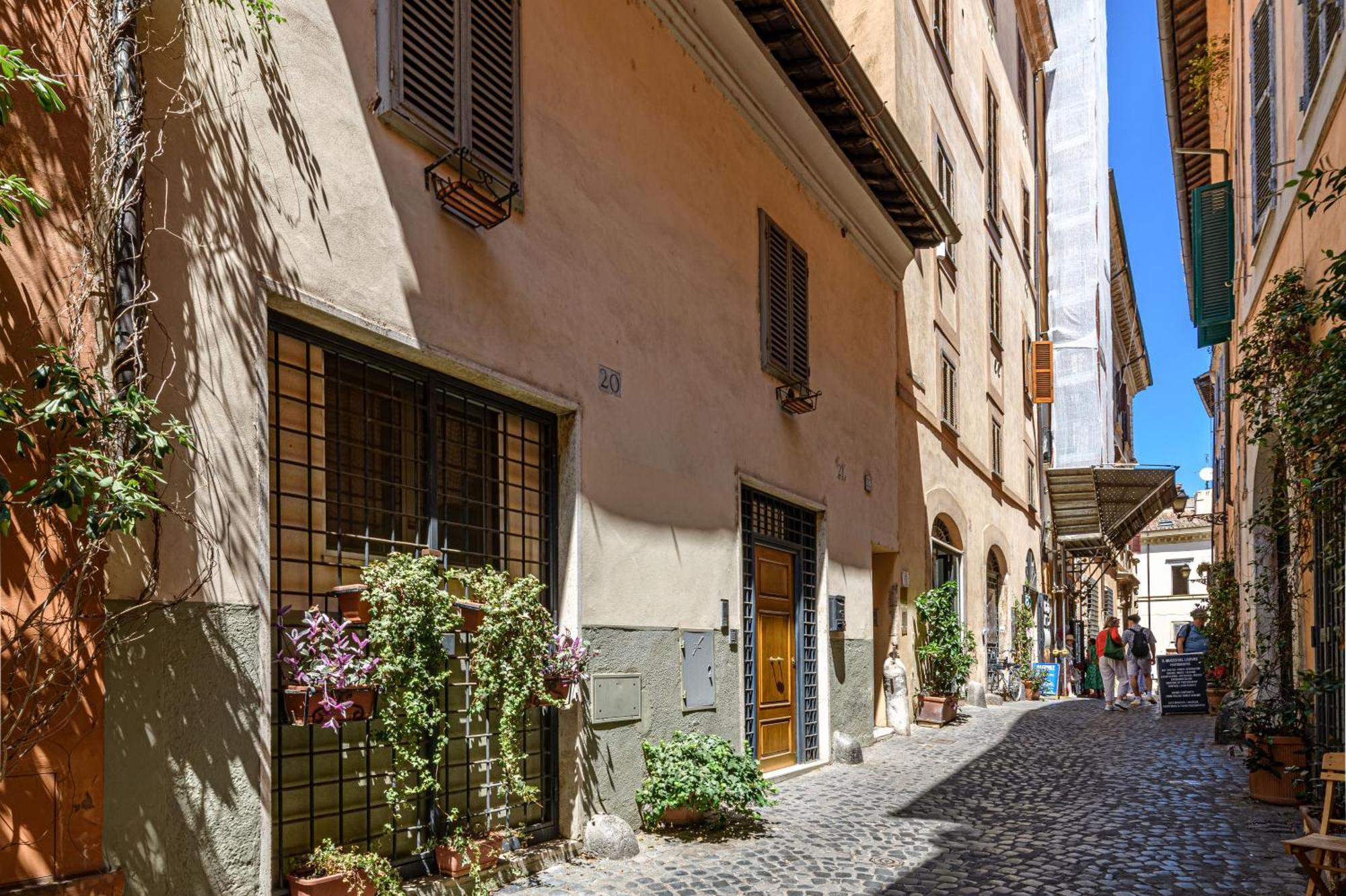 Bb Il Re Alla Reginella Guest House Roma Exterior foto