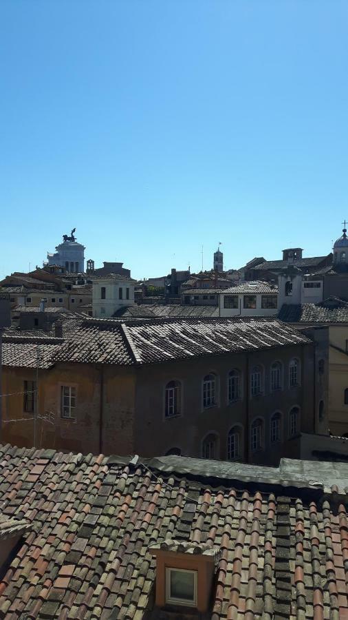 Bb Il Re Alla Reginella Guest House Roma Exterior foto