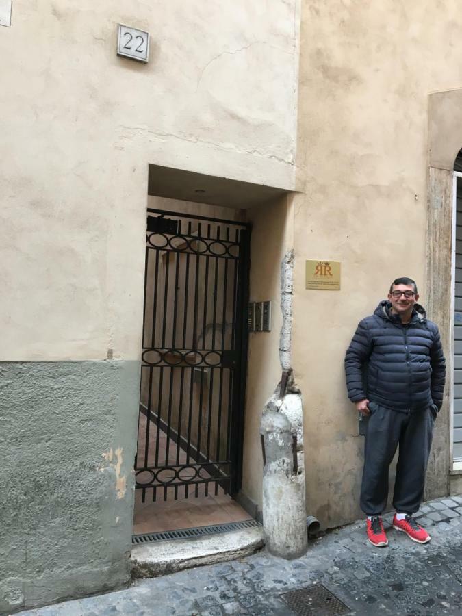 Bb Il Re Alla Reginella Guest House Roma Exterior foto
